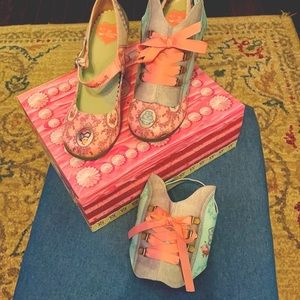 Beautiful Marie Antoinette platforms
